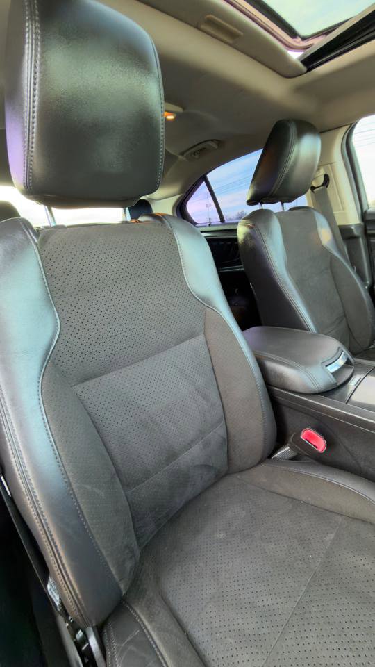 Used 2011 Ford Taurus SHO w/ 402A Rapid Spec Order Code image 41