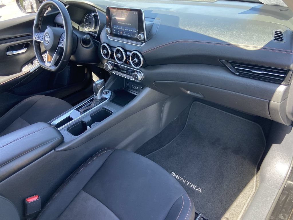 Used 2025 Nissan Sentra SR FWD image 23