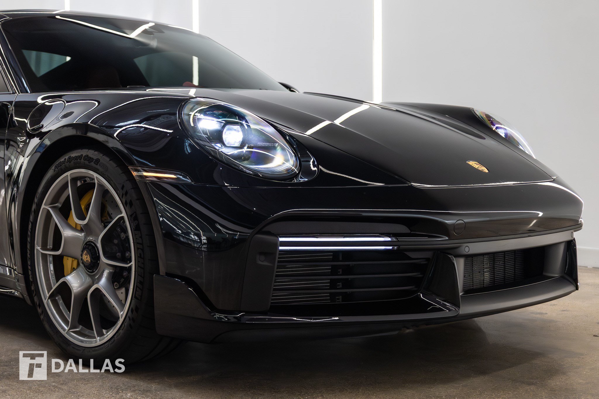 Used 2022 Porsche 911 Turbo S AWD/4WD image 19