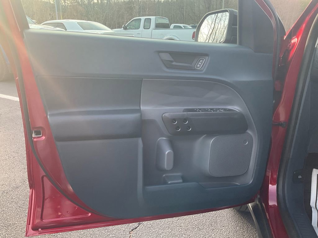 New 2026 Ford Maverick XLT w/ Black Appearance Package image 17