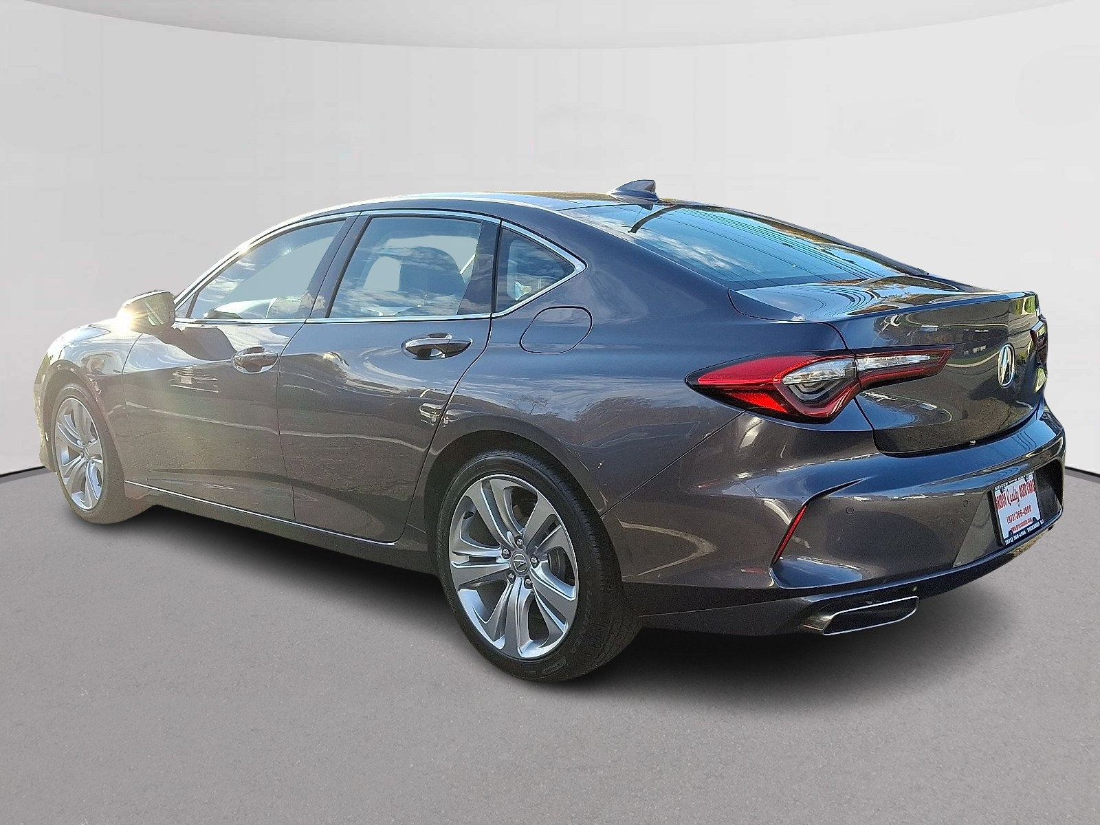 Used 2023 Acura TLX w/ Technology Package image 7