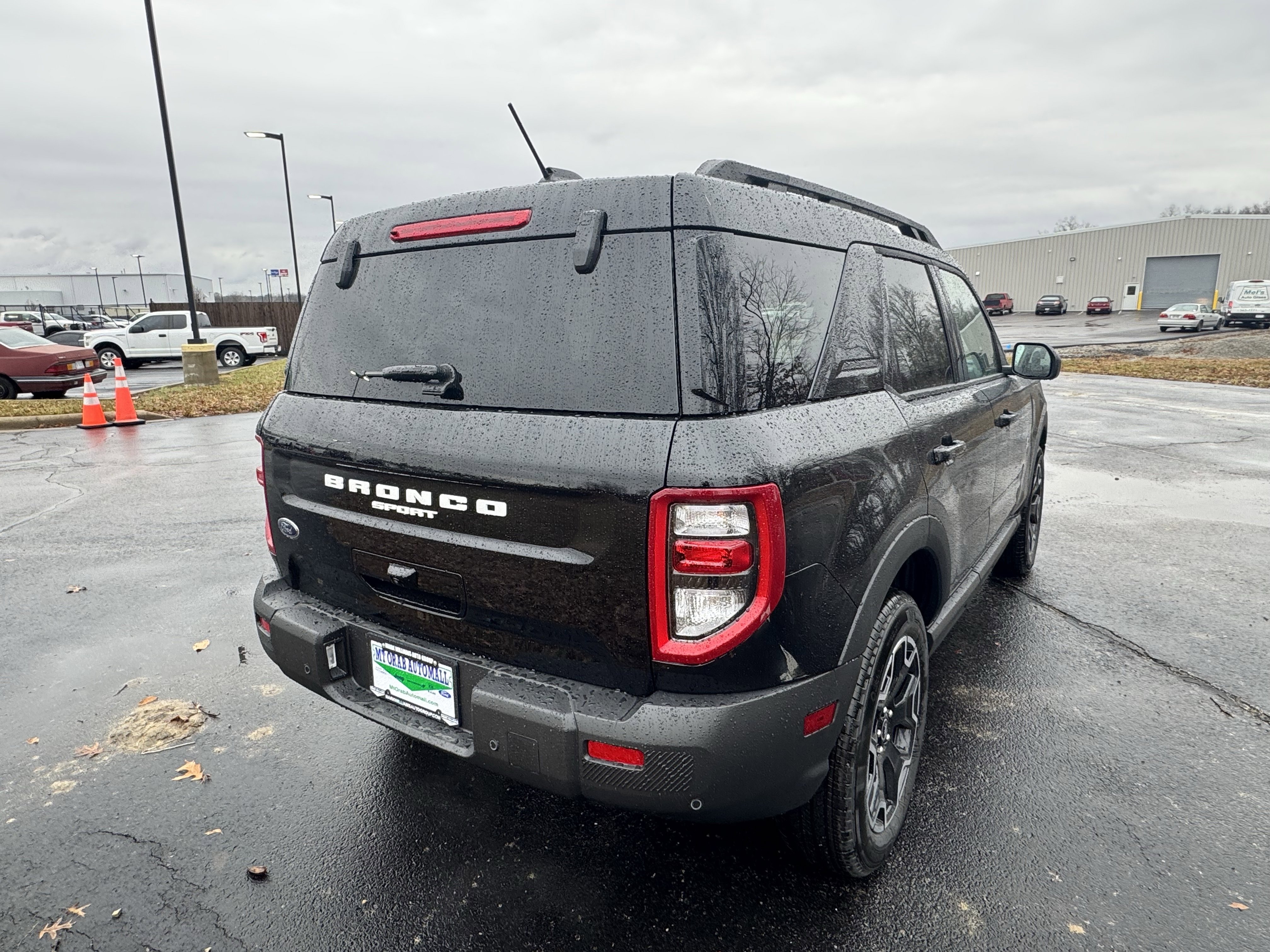New 2025 Ford Bronco Sport Outer Banks image 3
