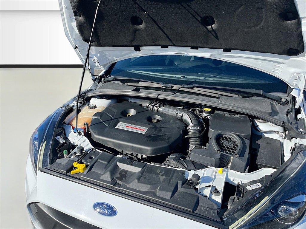 Used 2017 Ford Focus RS image 31