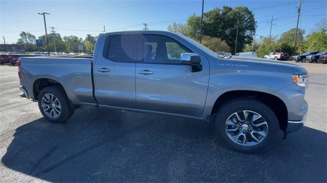 New 2026 Chevrolet Silverado 1500 LT image 3