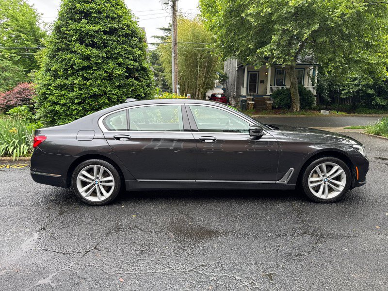 Used 2018 BMW 750i xDrive AWD/4WD image 6