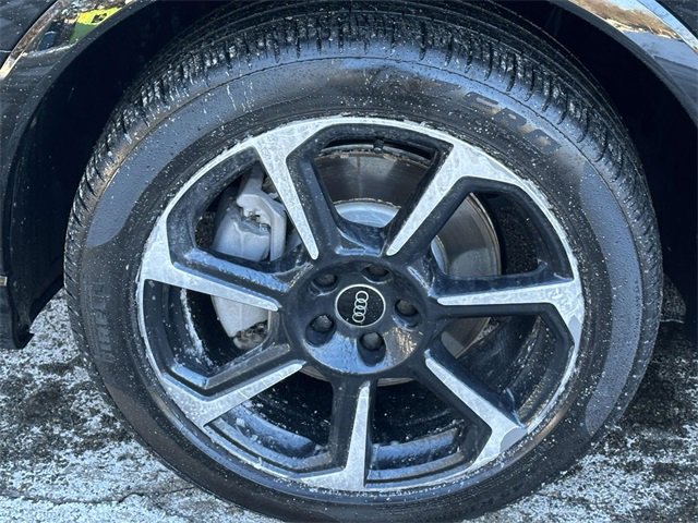 Certified 2025 Audi Q3 2.0T Premium Plus w/ Premium Plus Package image 10