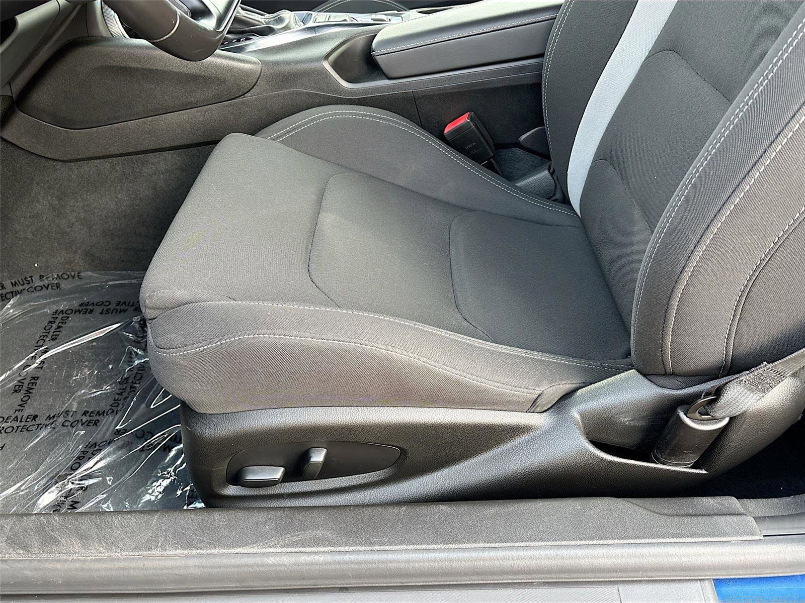 Used 2022 Chevrolet Camaro LT w/ Technology Package image 20