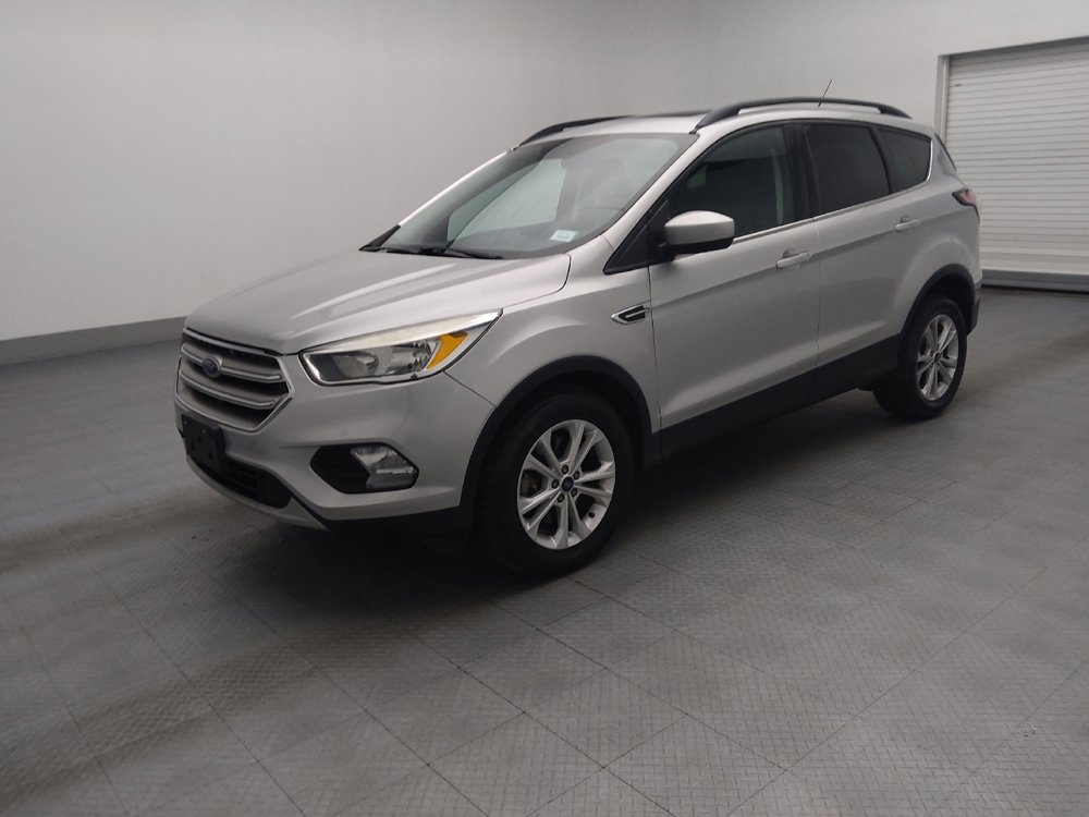 Used 2018 Ford Escape SE image 2