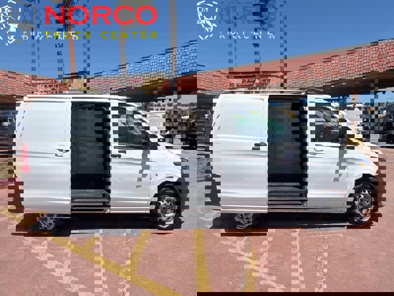 Used 2017 Mercedes-Benz Metris w/ Driver Efficiency Package image 2