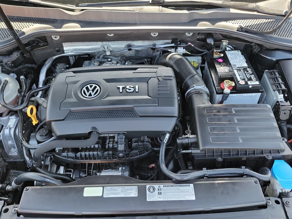 Used 2015 Volkswagen Golf 4-Door FWD image 28