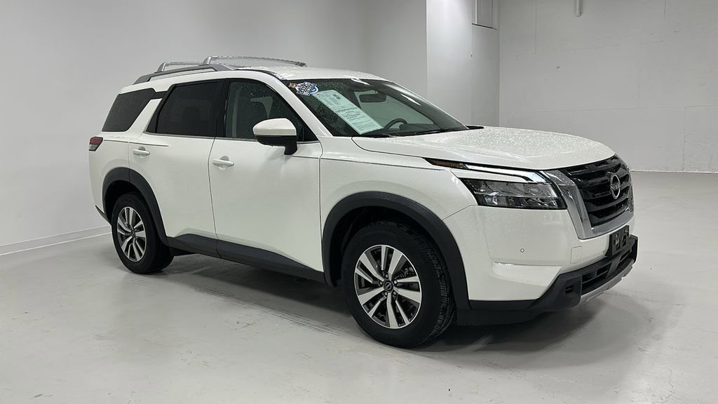 Used 2023 Nissan Pathfinder SL image 7