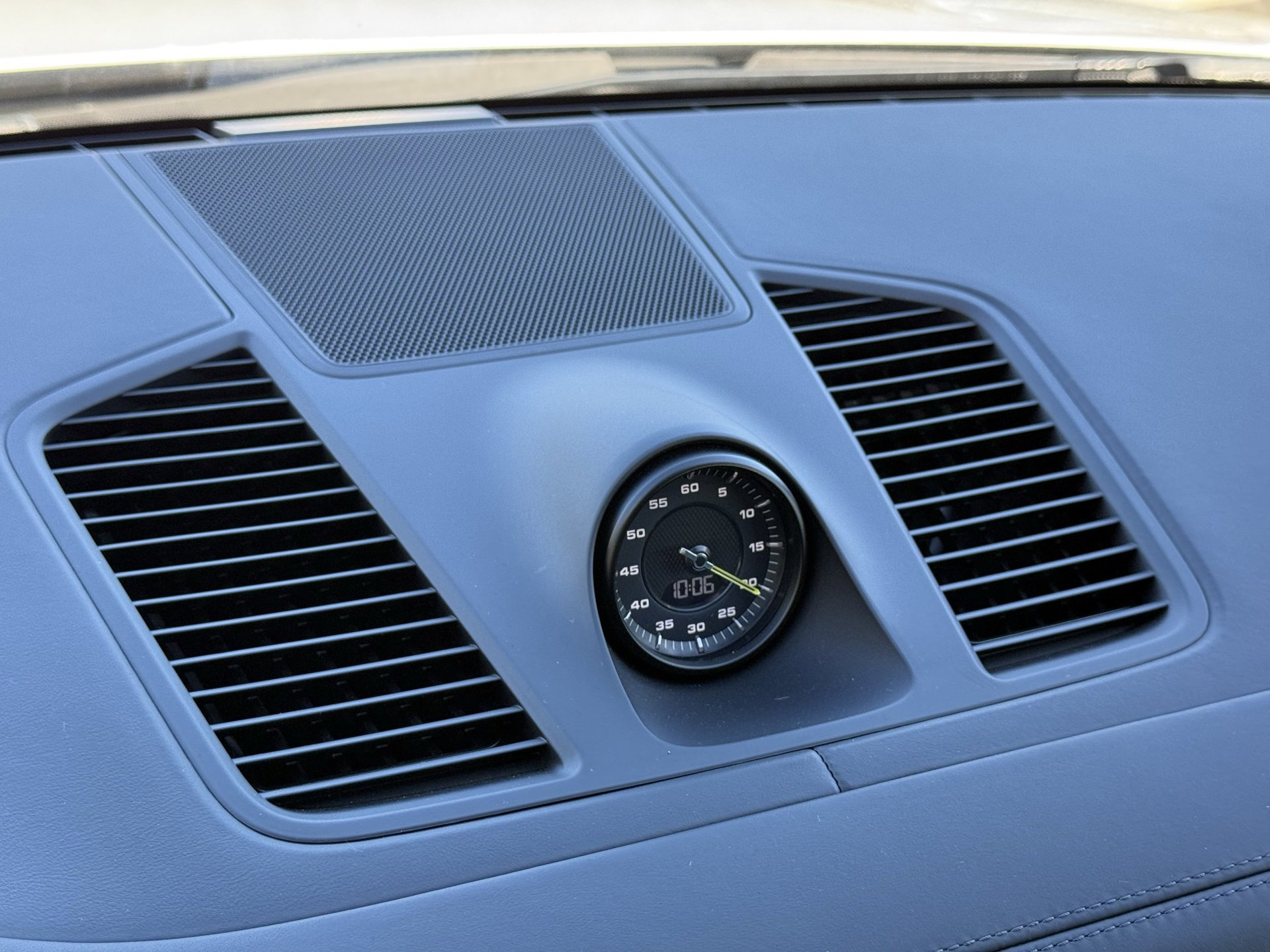 Certified 2022 Porsche Cayenne Turbo S image 18