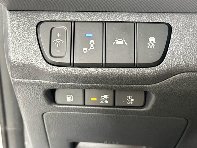 Used 2022 Hyundai Ioniq Limited image 25