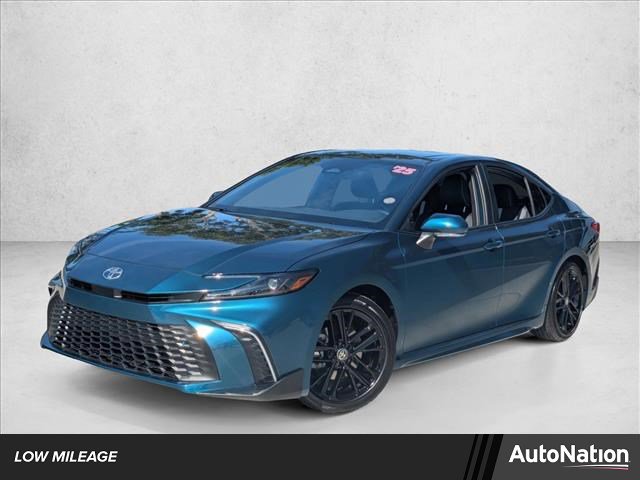 Used 2025 Toyota Camry SE video 1