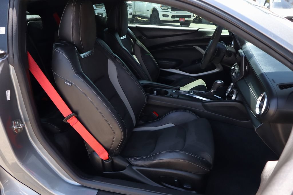 Used 2021 Chevrolet Camaro SS RWD image 38