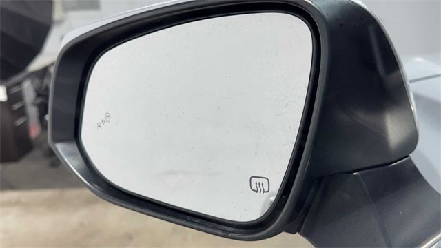 Used 2020 Toyota Highlander XLE image 12