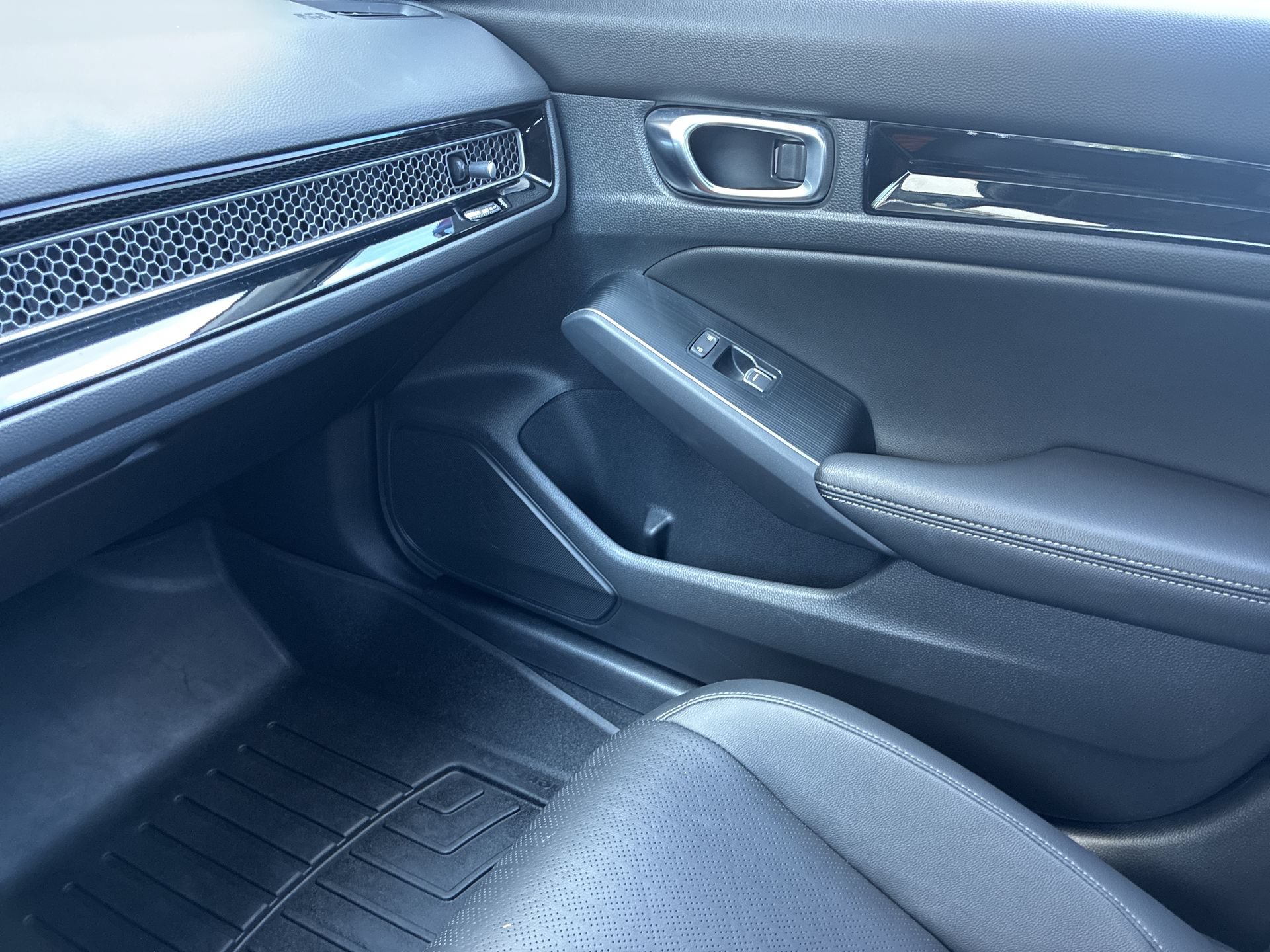 Certified 2024 Honda Civic Touring image 33