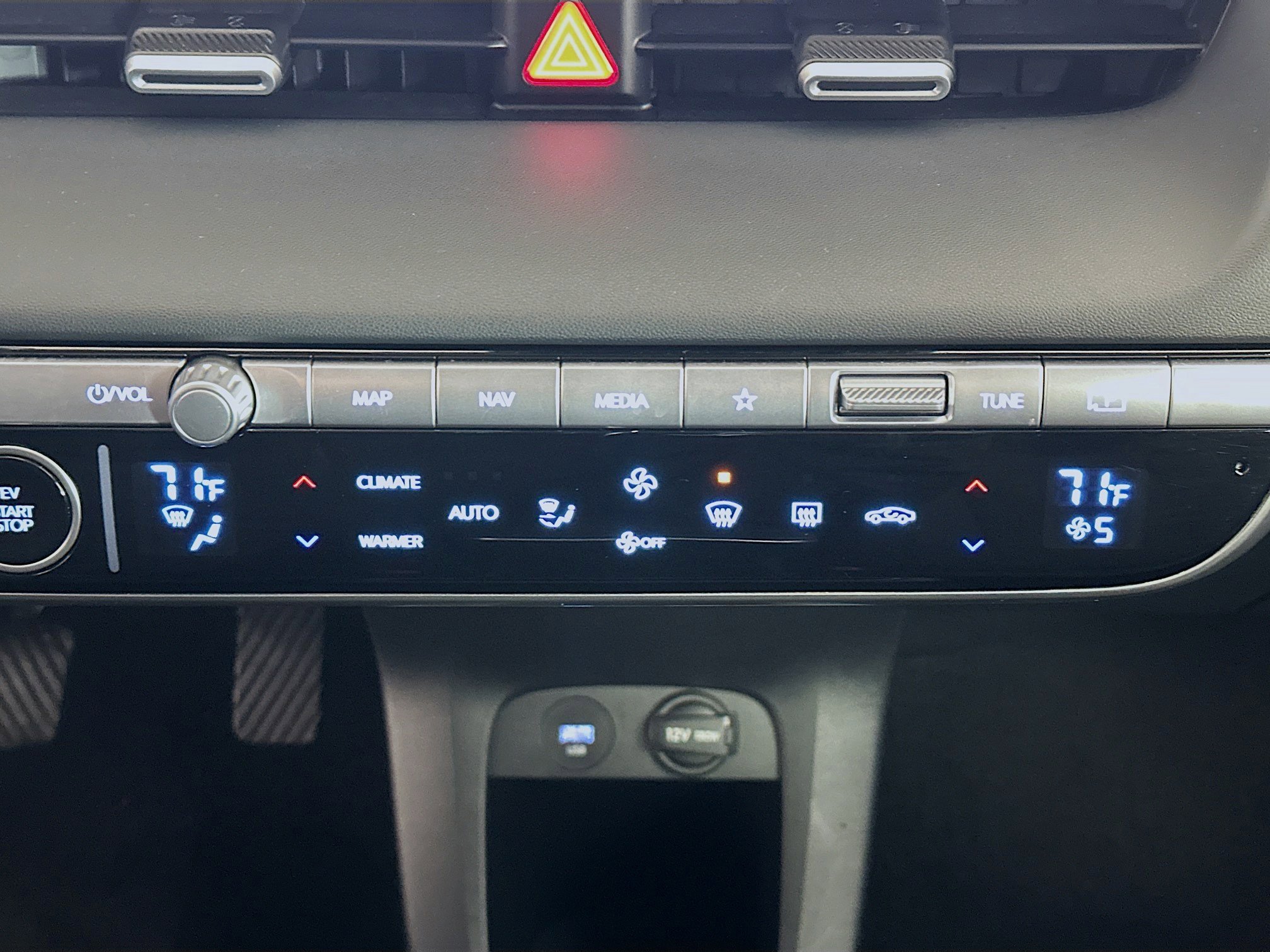 Used 2024 Hyundai Ioniq 5 SEL image 24