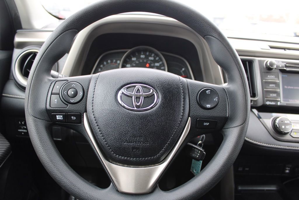 Used 2015 Toyota RAV4 XLE image 28
