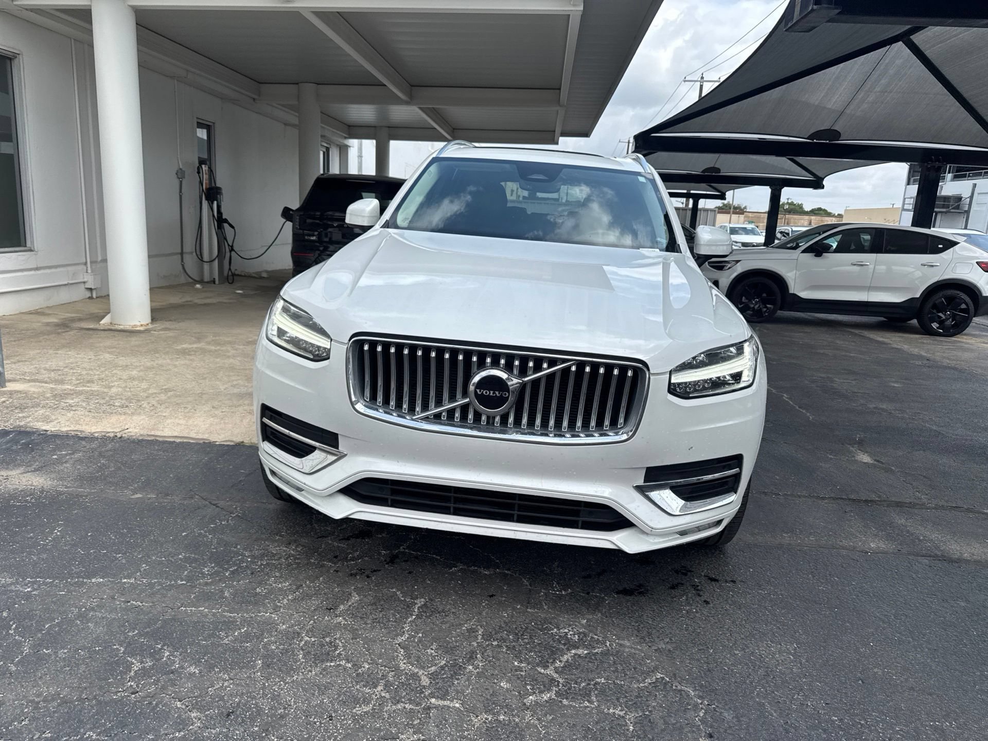Certified 2024 Volvo XC90 B5 Core AWD/4WD image 2