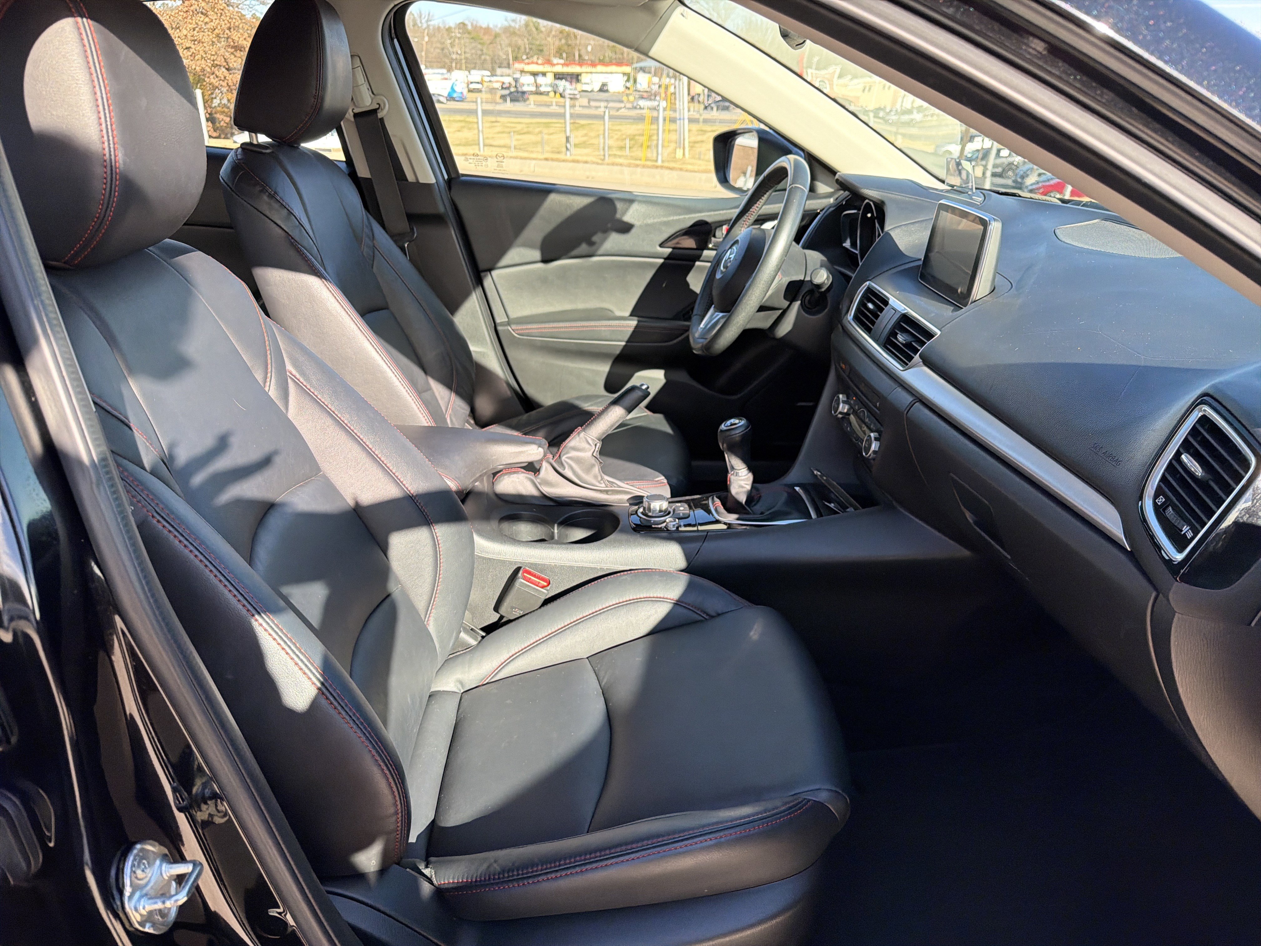 Used 2015 MAZDA MAZDA3 s Touring image 33