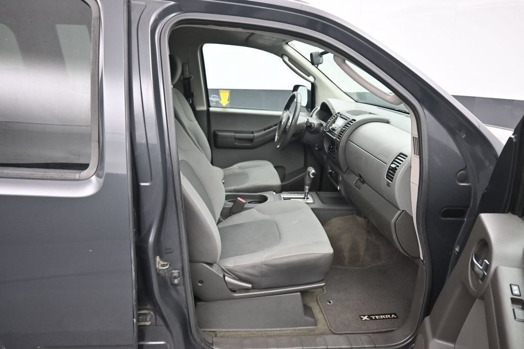 Used 2010 Nissan Xterra X AWD/4WD image 26