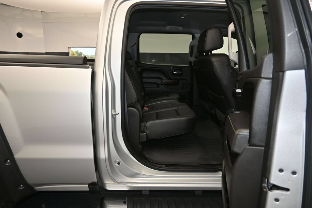 Used 2017 GMC Sierra 2500 SLT w/ Driver Alert Package AWD/4WD image 11