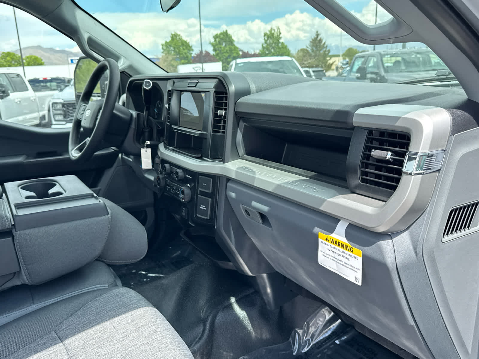 New 2026 Ford F550 4x4 Regular Cab Super Duty w/ XL Chrome Package image 13