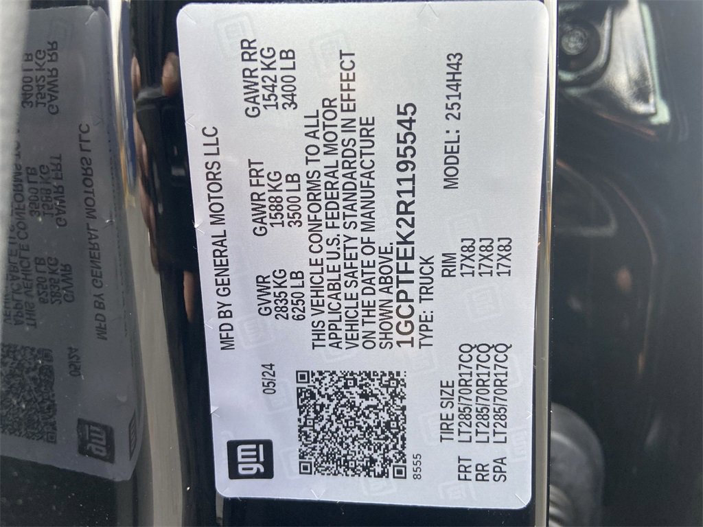 Certified 2024 Chevrolet Colorado ZR2 w/ Technology Package image 32