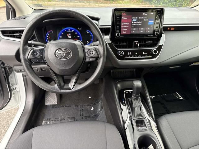Used 2022 Toyota Corolla LE FWD image 17