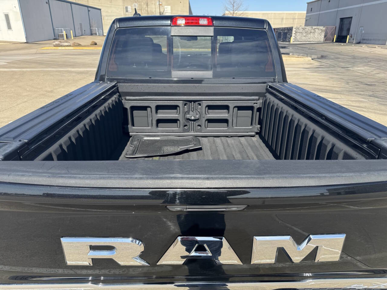 Used 2016 RAM 1500 Limited image 18