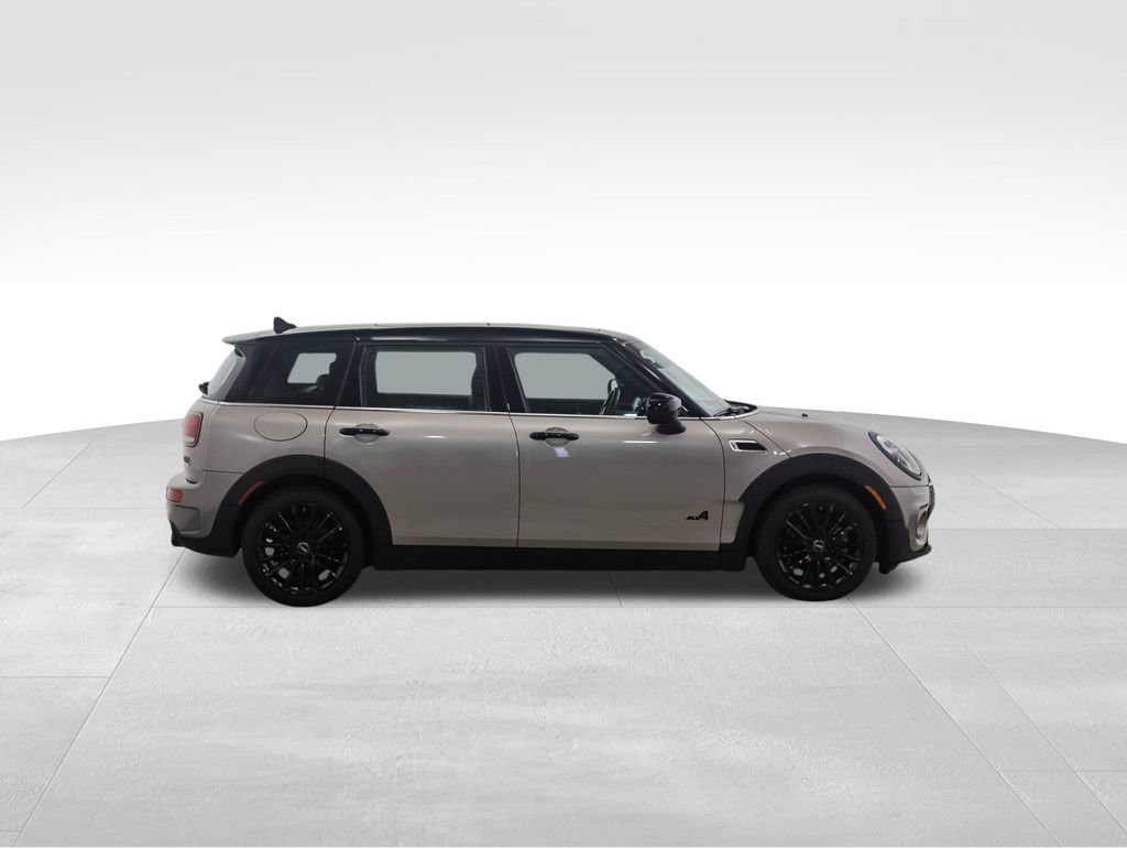 Used 2023 MINI Cooper Clubman S w/ Premium Package image 6