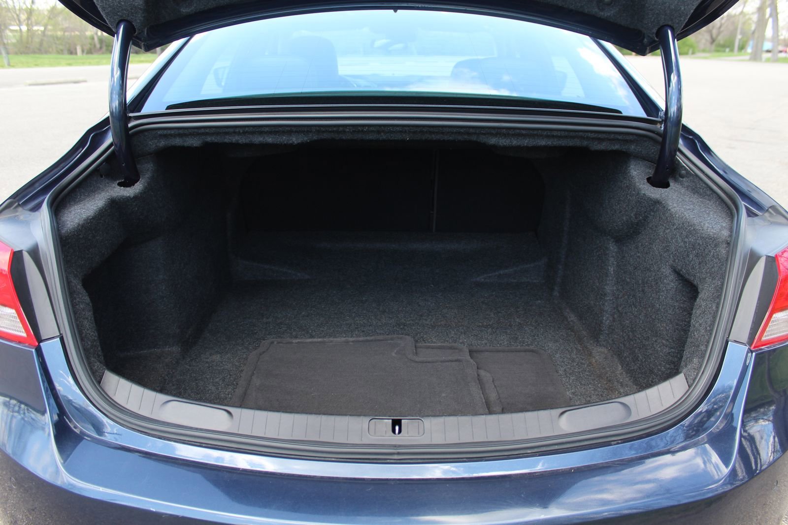 Used 2017 Chevrolet Impala Premier image 21