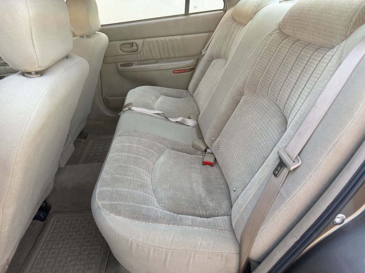Used 2004 Buick Century Custom image 13