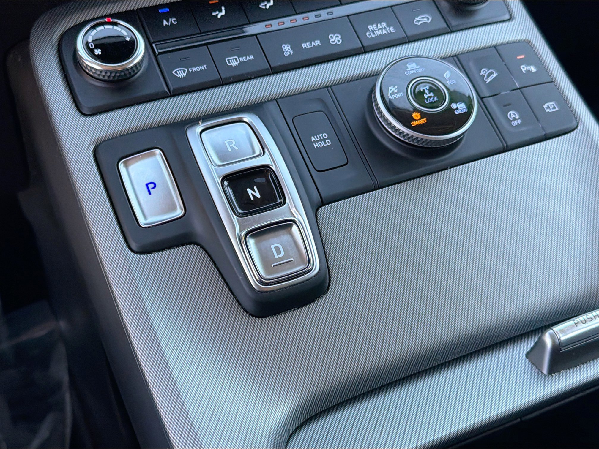 Used 2023 Hyundai Palisade SE image 27