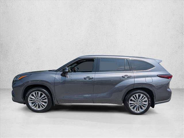 Used 2025 Toyota Highlander Platinum AWD/4WD image 9