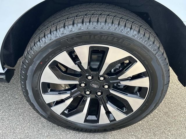 New 2025 Ford Expedition Platinum w/ Platinum Ultimate Package image 16