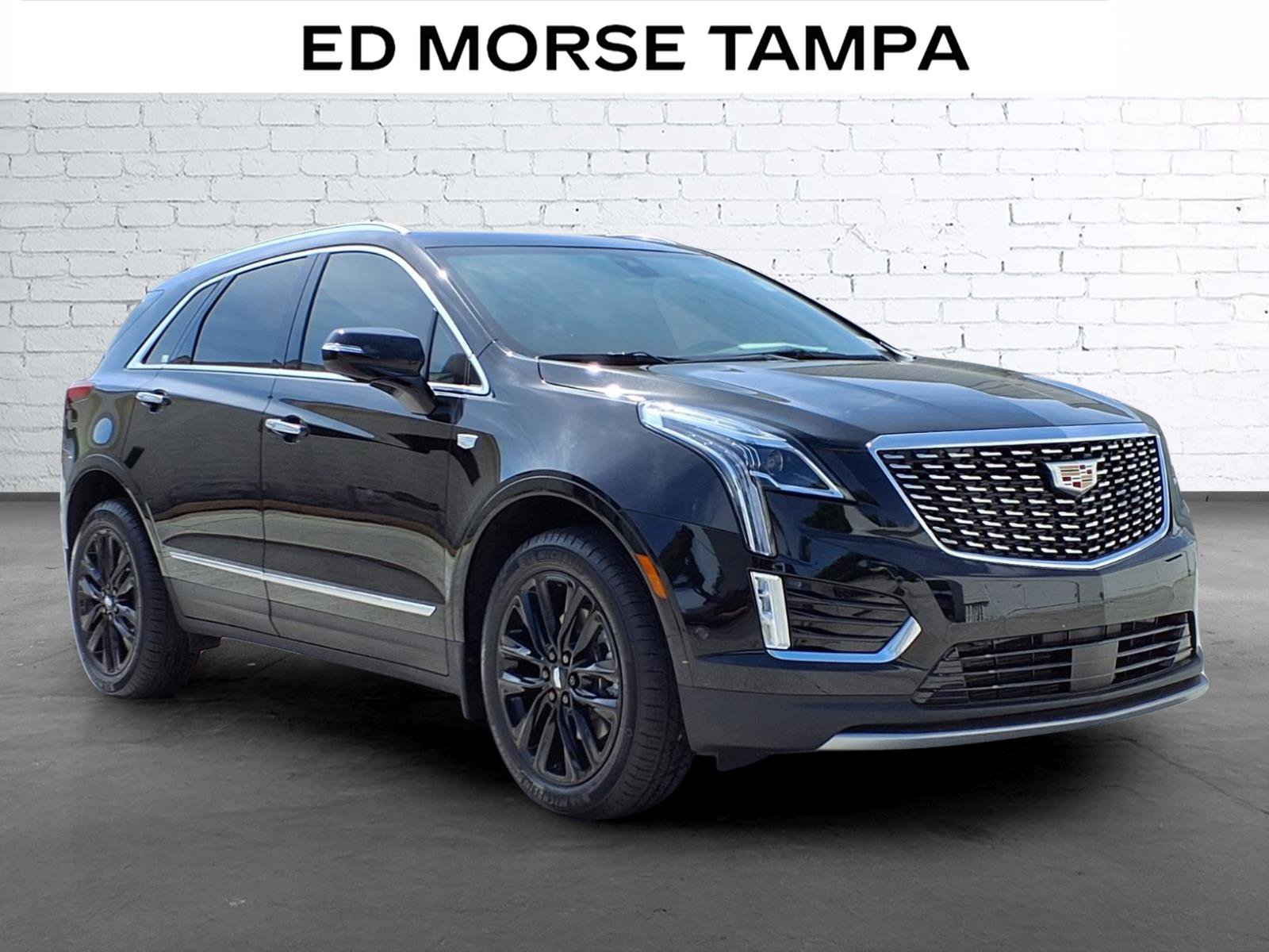 Certified 2025 Cadillac XT5 Premium Luxury w/ Technology Package image 5