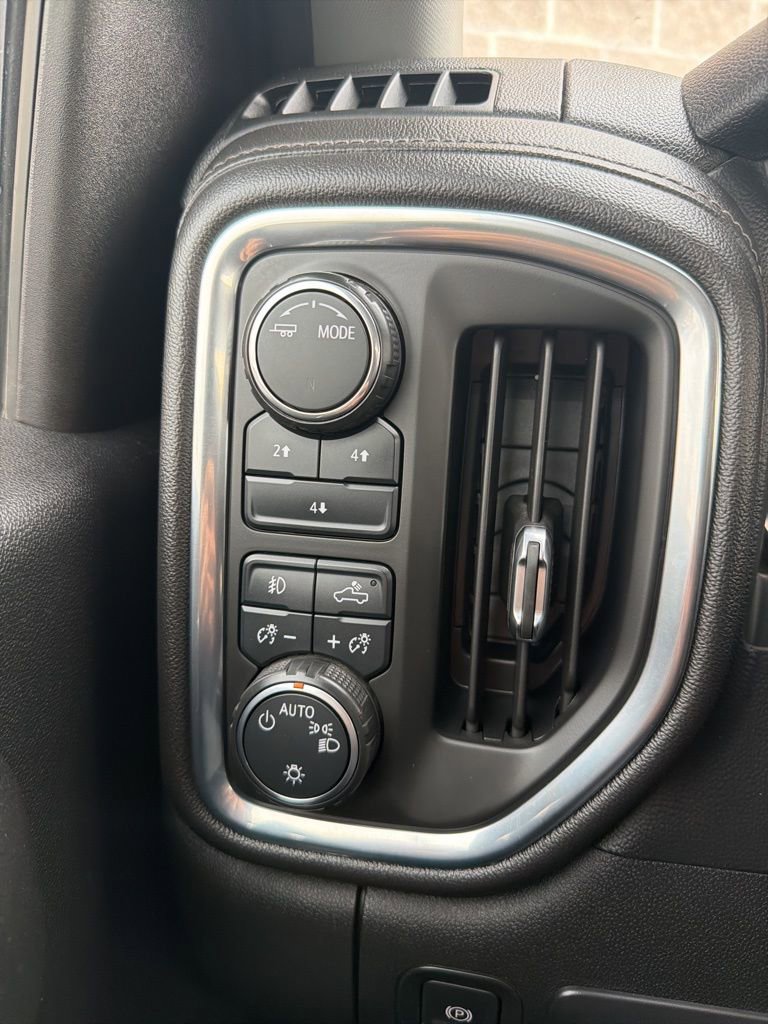 Used 2020 Chevrolet Silverado 3500 LT image 12