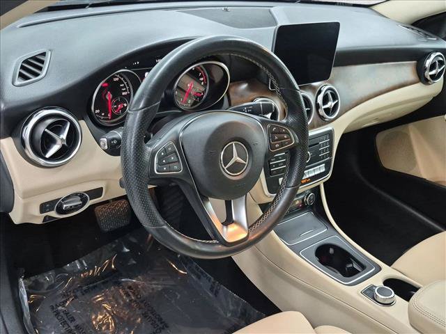 Used 2019 Mercedes-Benz GLA 250 image 11