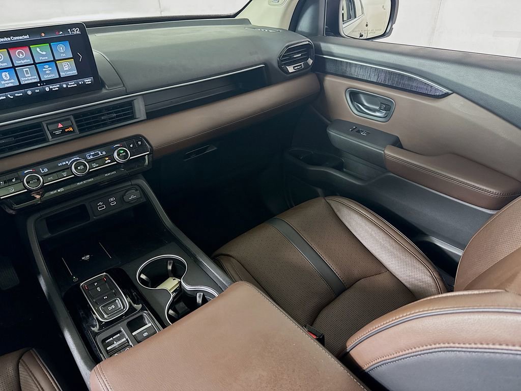 Used 2023 Honda Pilot Elite image 24