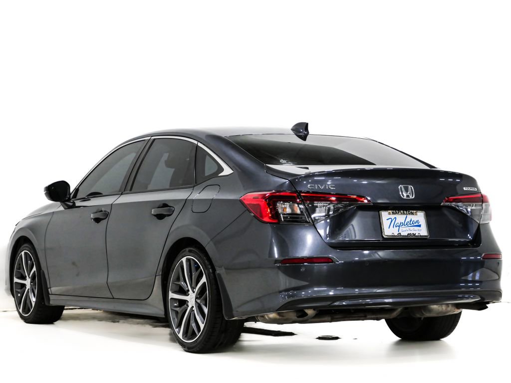 Used 2022 Honda Civic Touring image 9