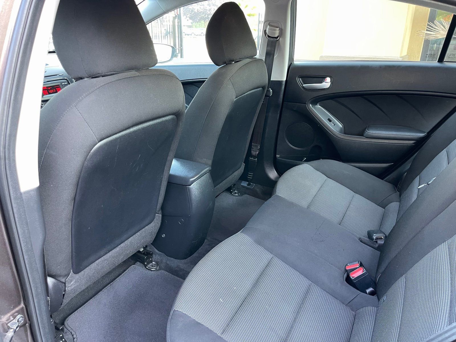 Used 2017 Kia Forte LX FWD image 15