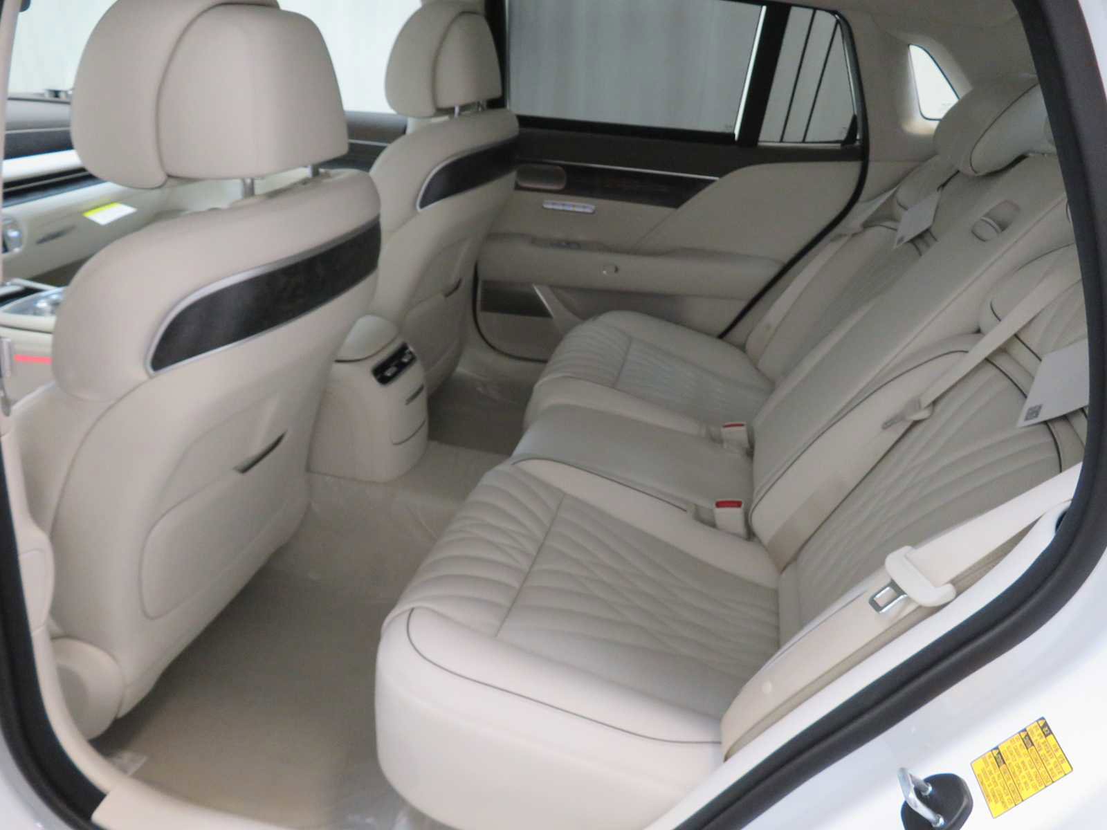 New 2026 Genesis G90 3.5T image 9