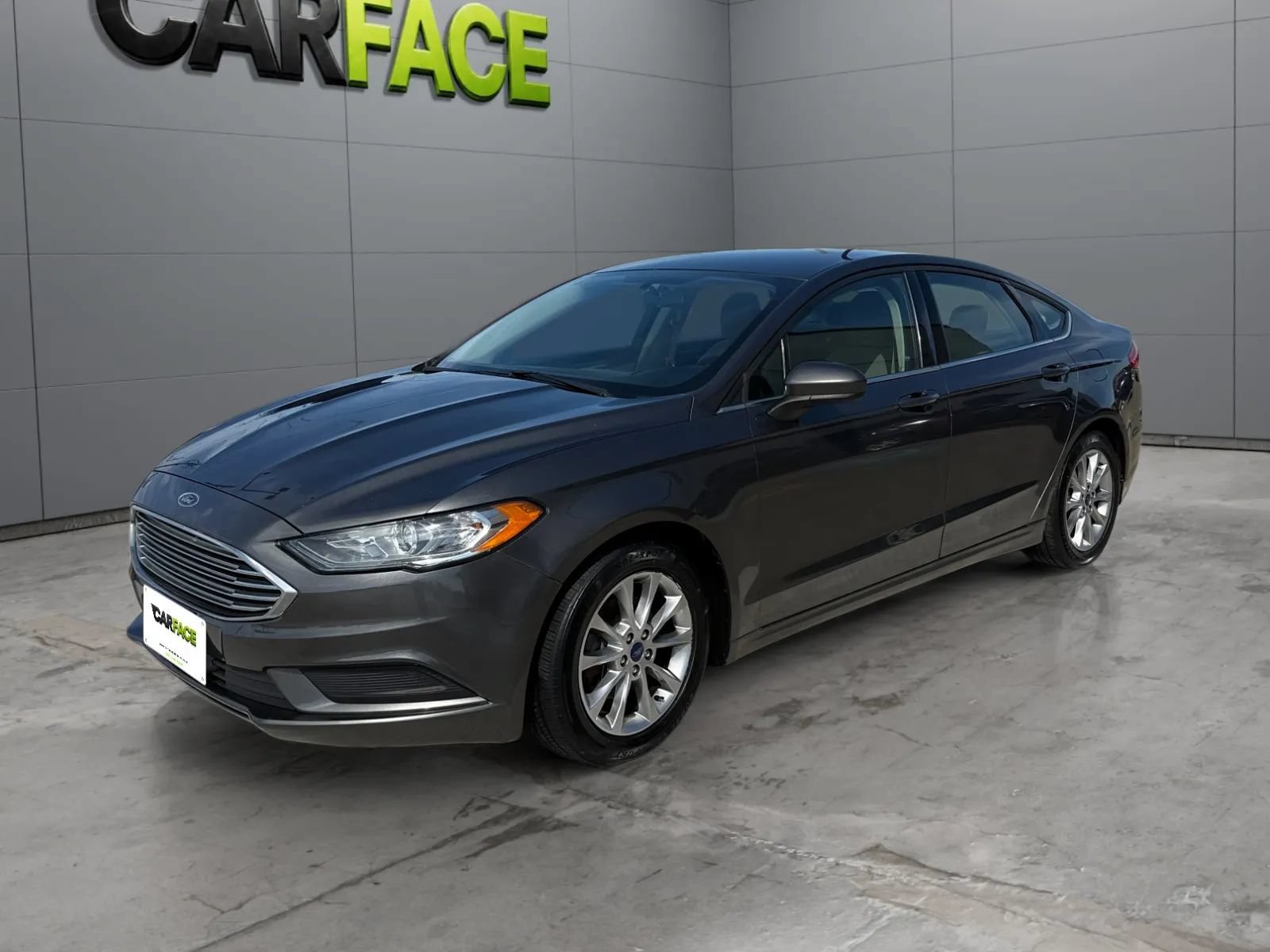 Used 2017 Ford Fusion SE w/ Fusion SE Technology Package FWD image 6