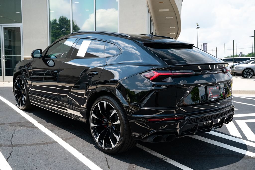 Used 2021 Lamborghini Urus AWD/4WD image 18