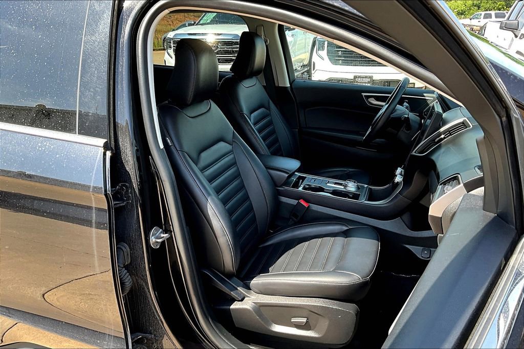 Used 2024 Ford Edge SEL image 10