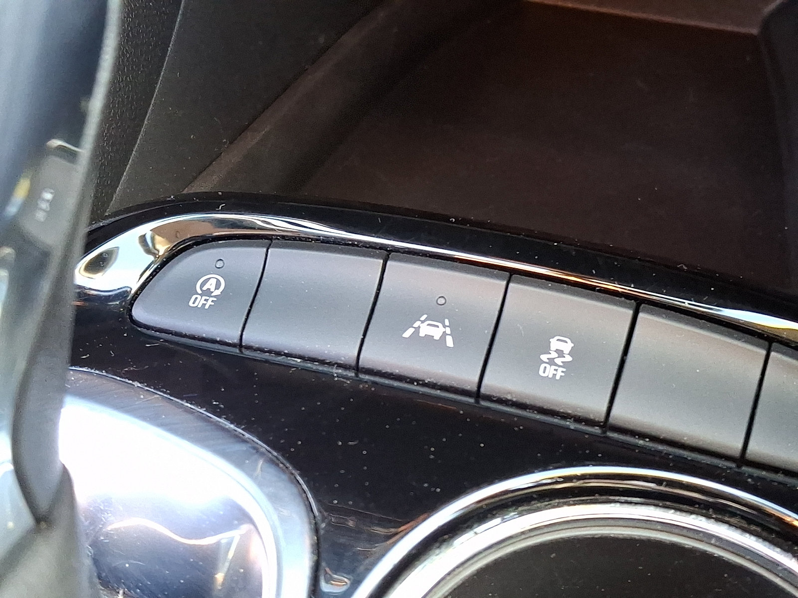 Certified 2023 Buick Encore GX Preferred w/ Cold Weather Comfort Package FWD image 26