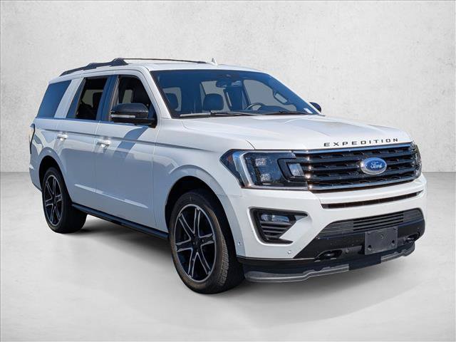 Used 2021 Ford Expedition Limited AWD/4WD image 3