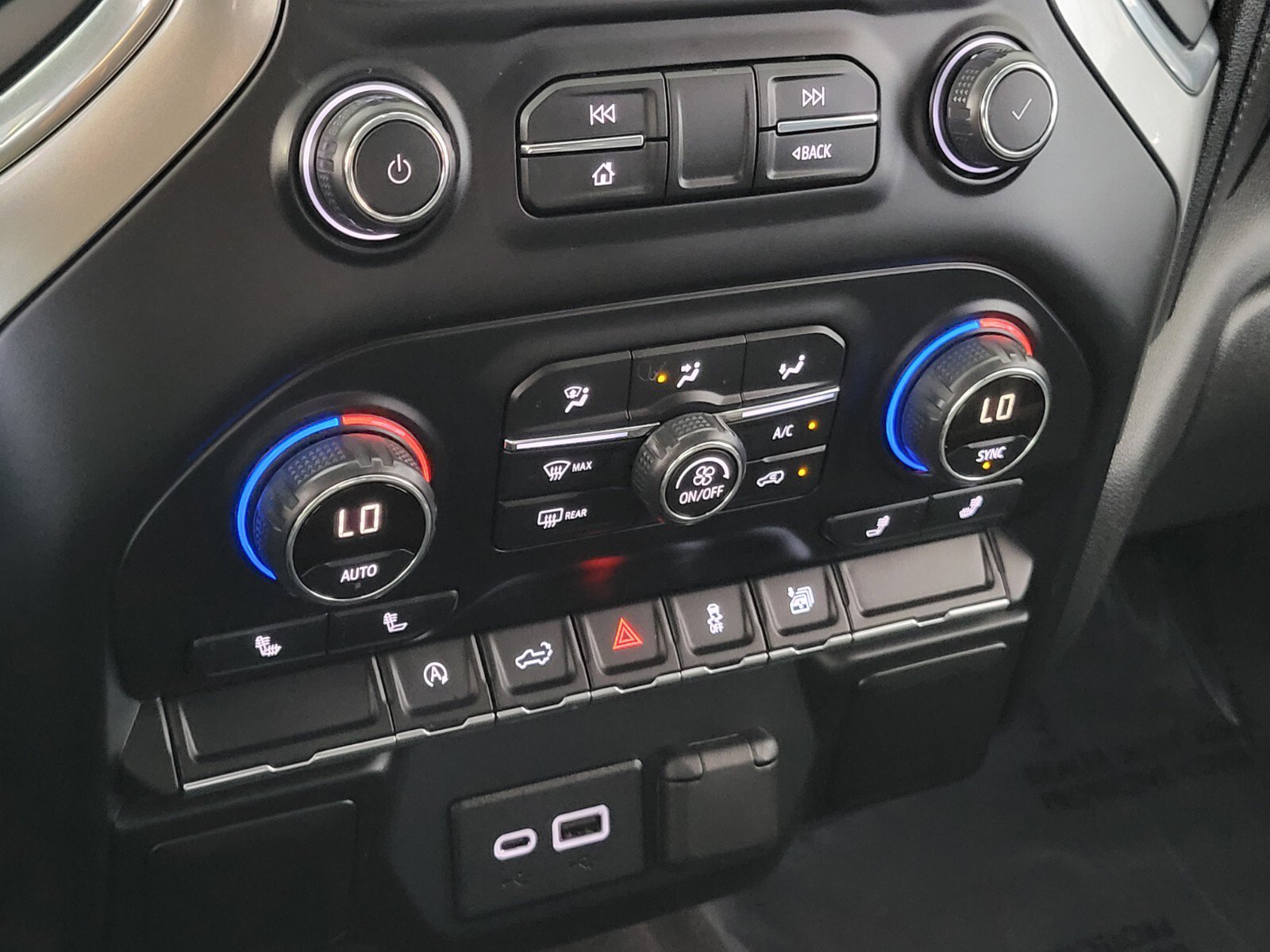 Used 2020 Chevrolet Silverado 1500 LT w/ All-Star Edition image 22